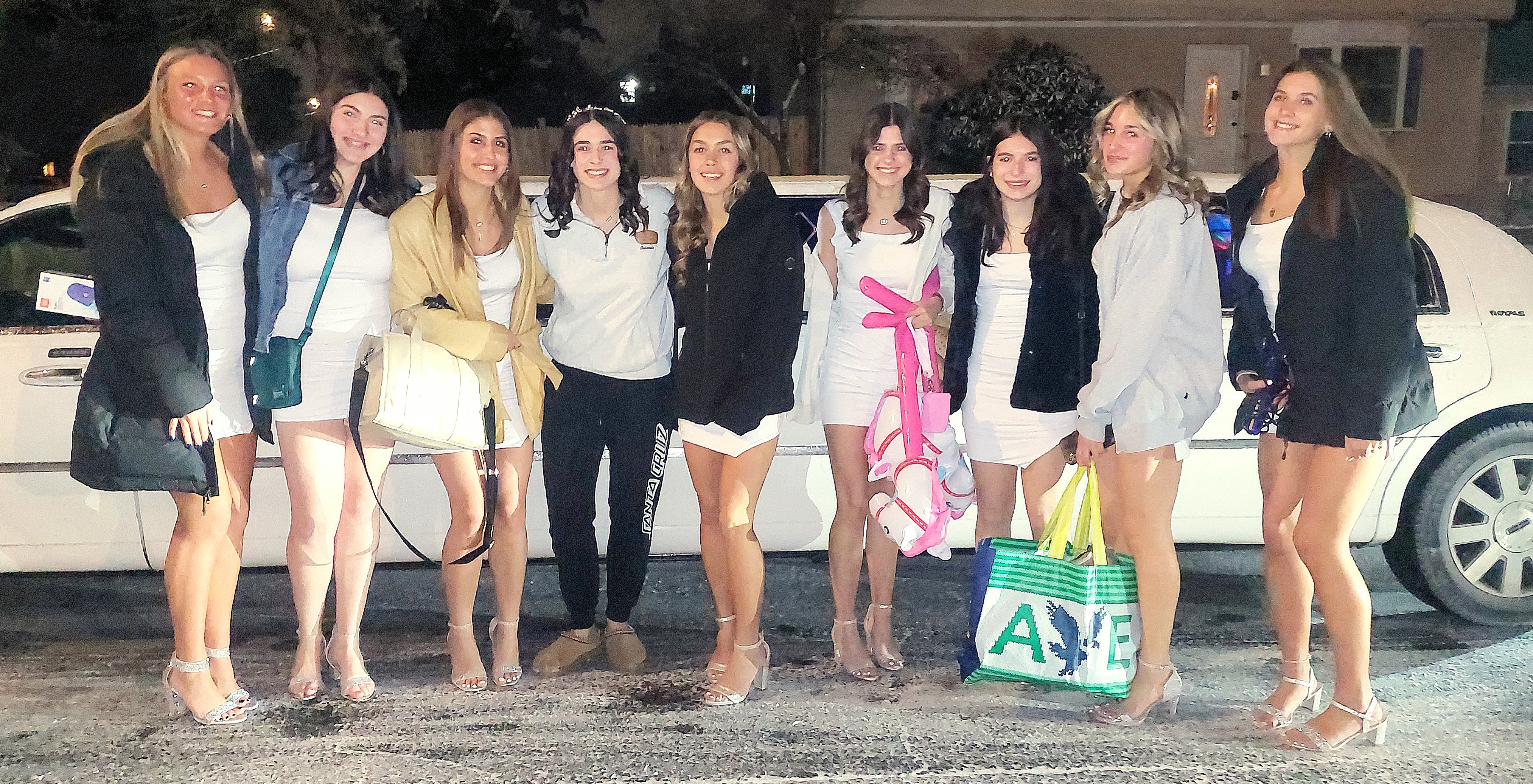 The Most Affordable And Trusted Sweet 16 Limo Service in Long Island 